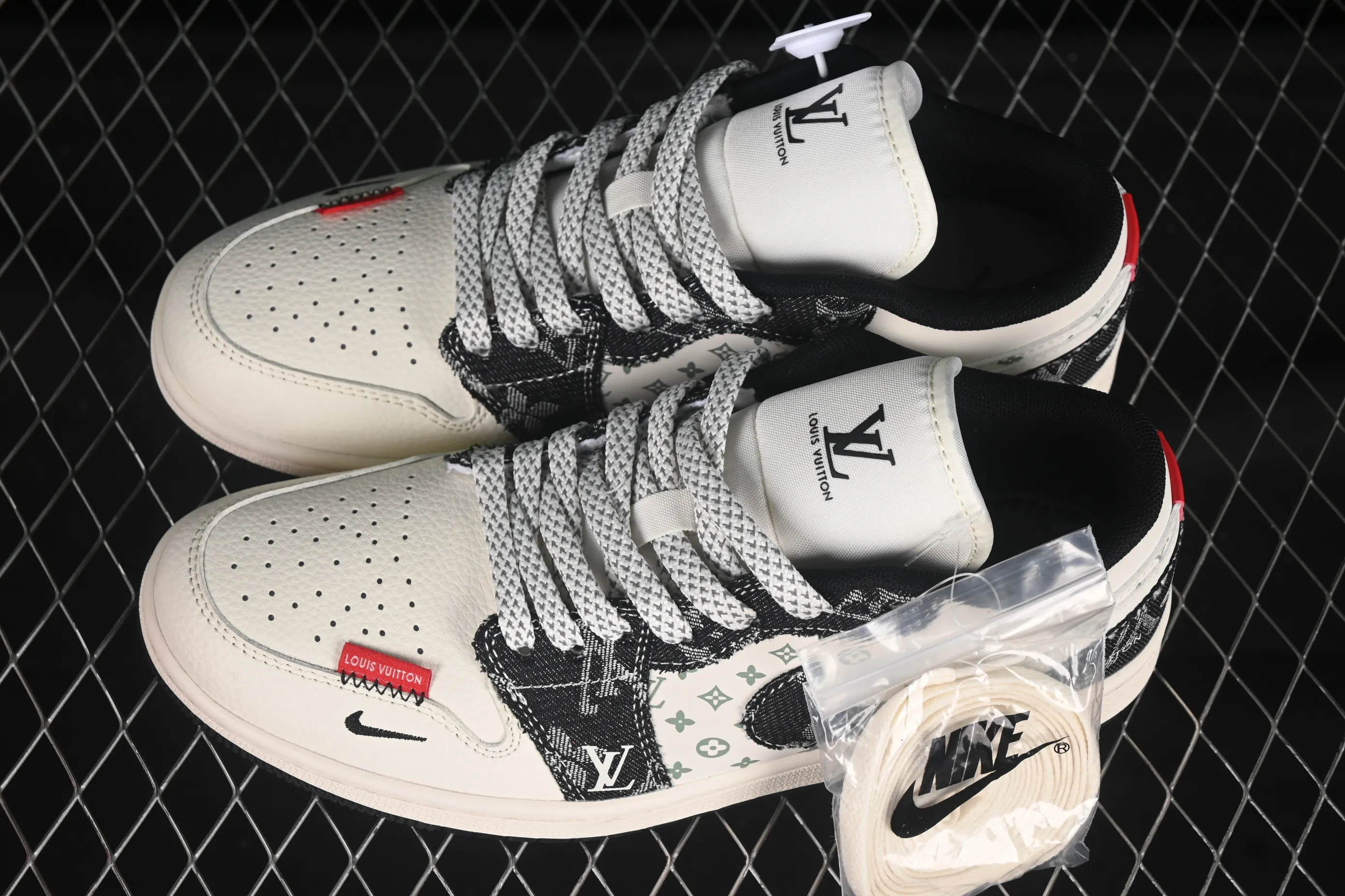 All categories Air Jordan Jordan series basketball shoes Air Jordan 1 Low High-end customized low-top sneakers Air Jordan 1 Low AJ Joe 1 LV joint black hook High-end customized low-top retro basketball shoes YX5066-332